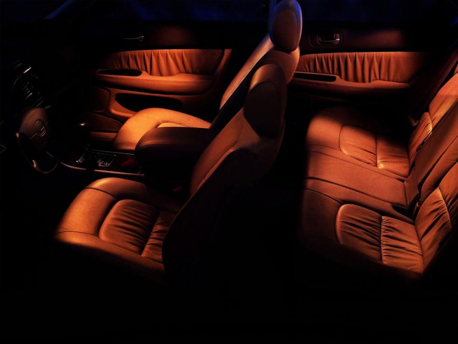 Интерьер Lexus LS400 (UCF20) 1995 года  (фото 14 из 16)